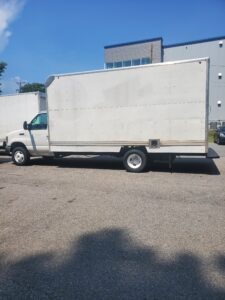 2016 box truck 4